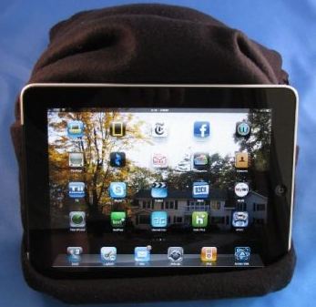 iPad Pillow Stand